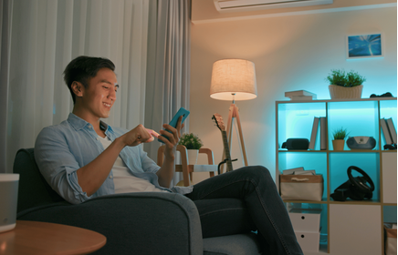 Nowoczesne systemy sterowania oświetleniem (smart home) – co jest modne i dlaczego warto?