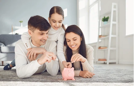 Jak oszczędzać energię elektryczną w domu – bez wyrzeczeń i remontu?